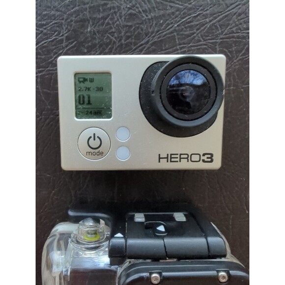 GoPro HERO3 Silver Edition Action Camera with LCD Touch Back Clear Case - Picture 3 of 6